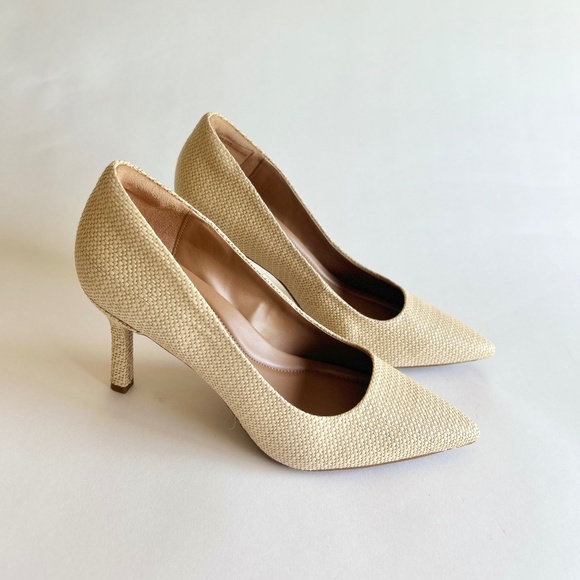New Nordstrom Rack Cream Weaving Manmade Leather Point Toe Heels size 9 - Picture 1 of 14